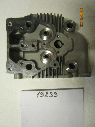 Головка блока цилиндра (без клапанов) С192F(SDG 7000EH) /Cylinder head assy С192F